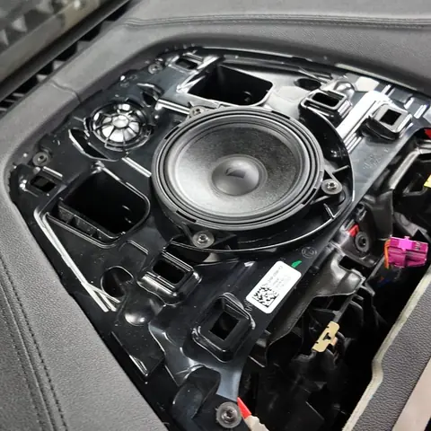 BMW M5 Competition – montaż audio