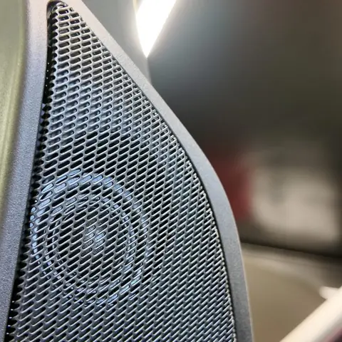 BMW X3 M50 2026 – montaż audio